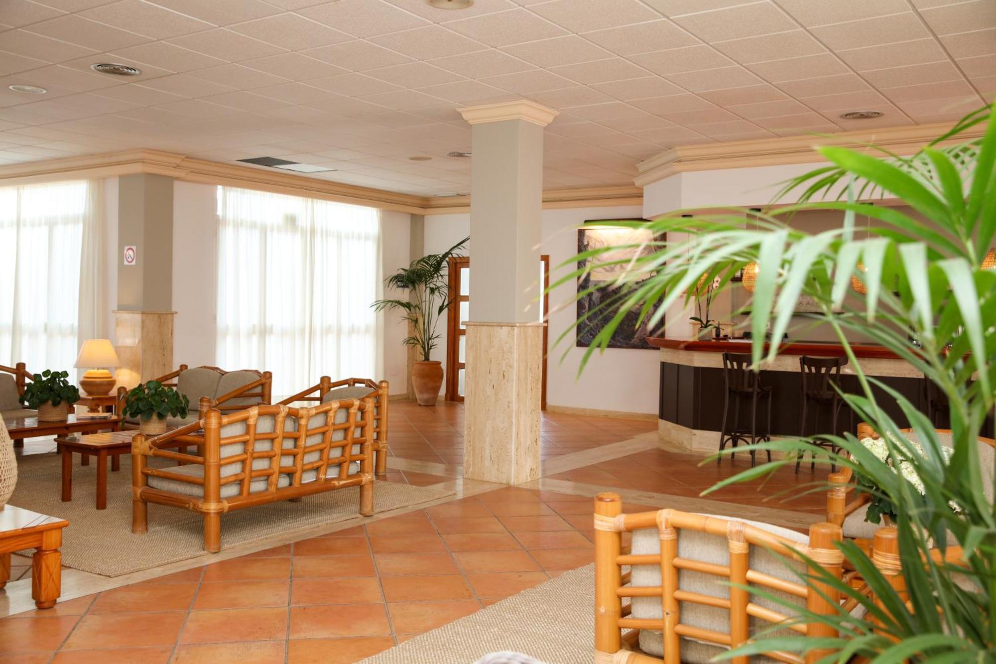 Nuramar Aparthotel Cala'N Bosch  Exterior foto