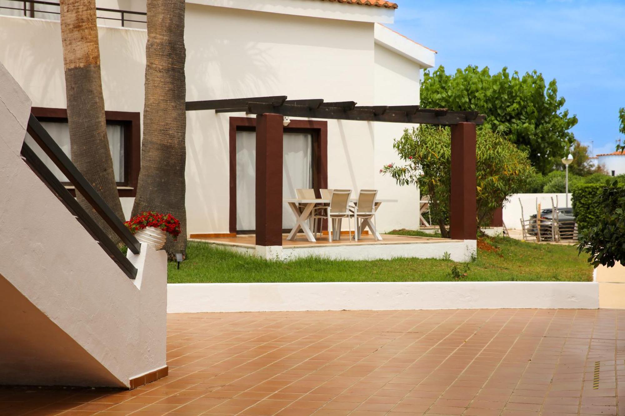Nuramar Aparthotel Cala'N Bosch  Exterior foto